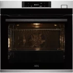 Four encastrable AEG BSE77228BM SteamCrisp